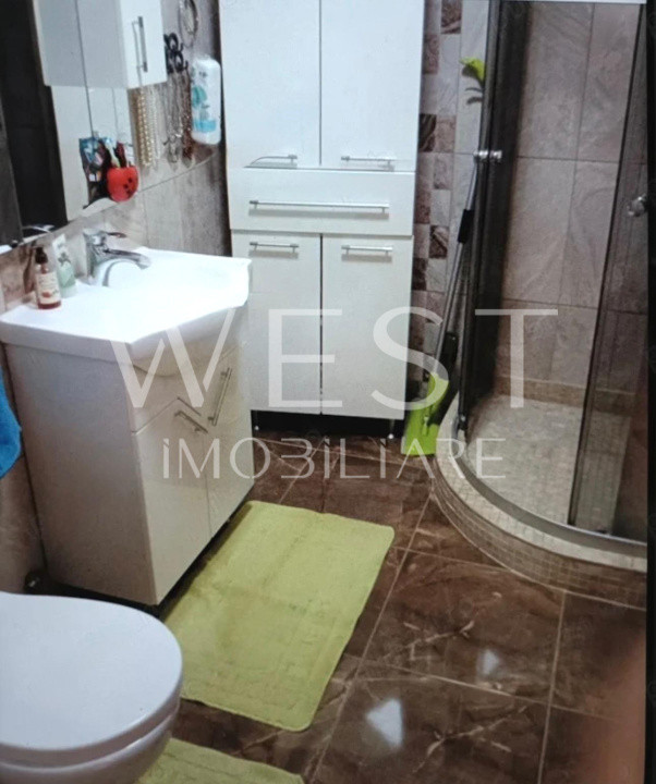 Apartament 1 camera 42 mp! Parcare ! Mobilat utilat! Zona Eroilor !