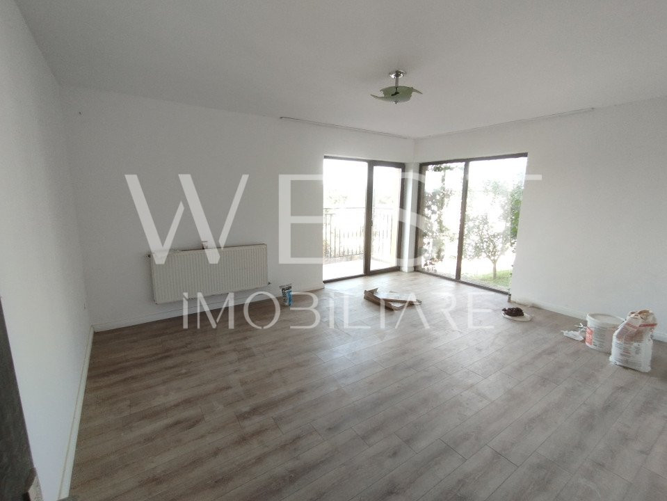 Casa individuala 290mp+500 teren! Renovata! Finisat! Zona linistita!