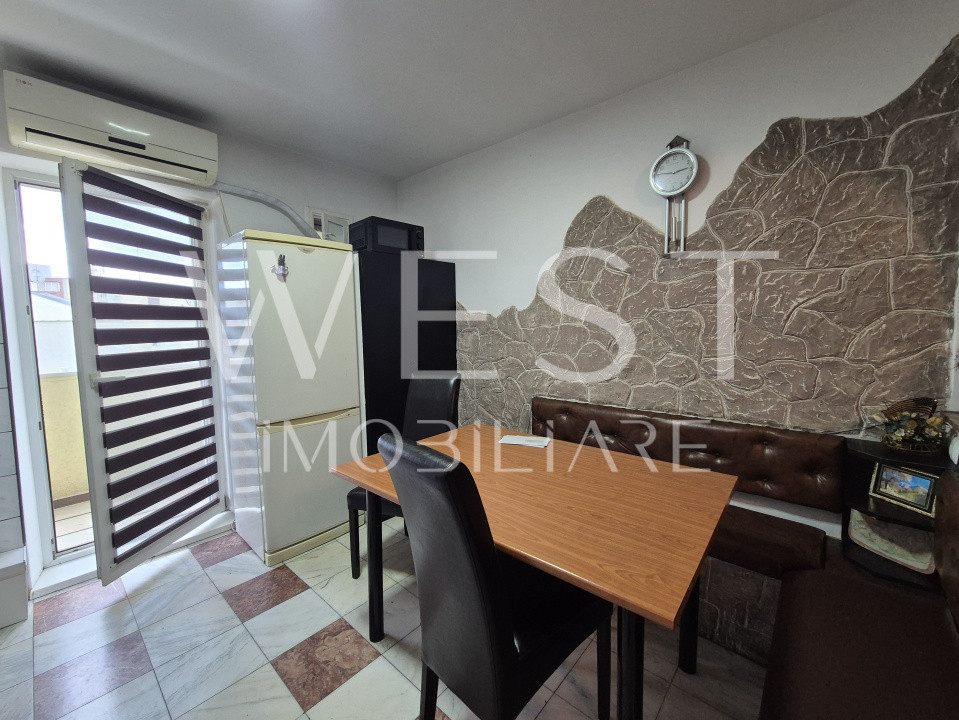 Apartament 2 camere decomandat ,la cheie,Str. Primaverii/zona Calvaria
