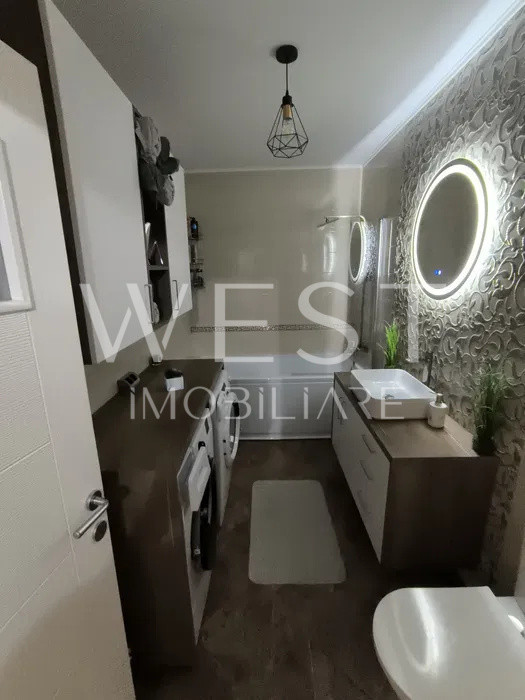 Apartament 2 camere  55mp !Mobilat utilat ! Parcare ! Zona Eroilor!