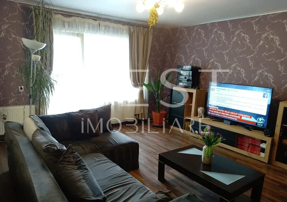 Apartament 2 camere, decomandat, 56mp / La cheie/ Parcare/Zona centrala- Eroilor