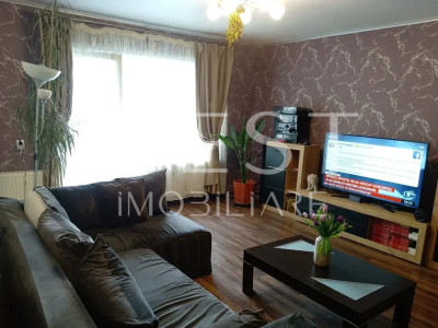 Apartament 2 camere, decomandat, 56mp / La cheie/ Parcare/Zona centrala- Eroilor