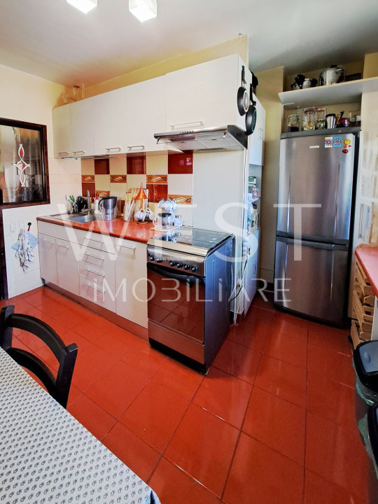 Apartament 3 camere, 68 mp,  etaj intermediar- Zorilor