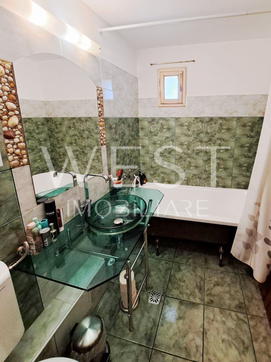 Apartament 3 camere, 68 mp,  etaj intermediar- Zorilor