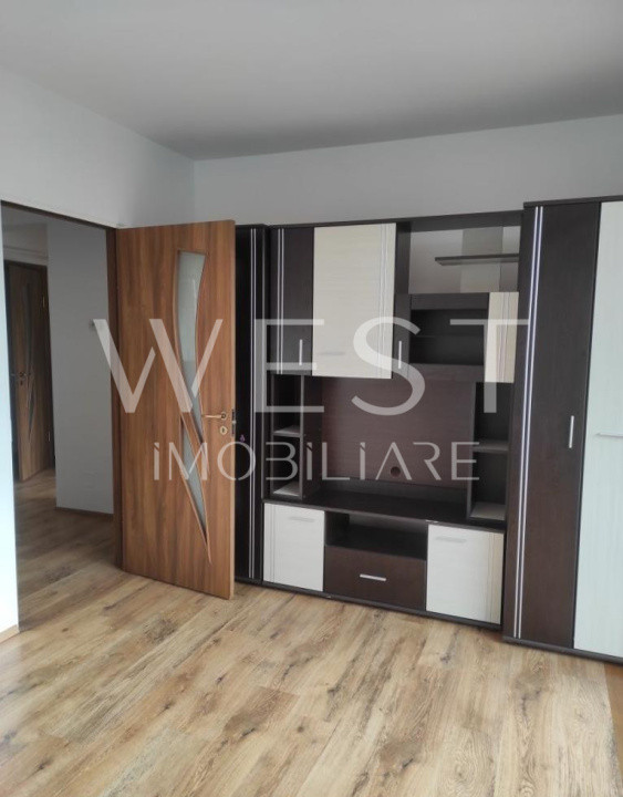 Apartament finisat 3 camere -etaj intermediar-Parcare- Ioan Rus