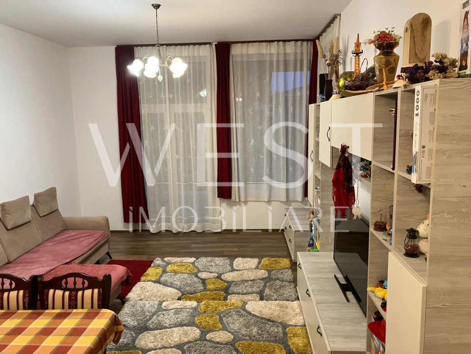 Duplex 3 camere, 90 mp, 2 locuri de parcare in curte, zona Catanelor