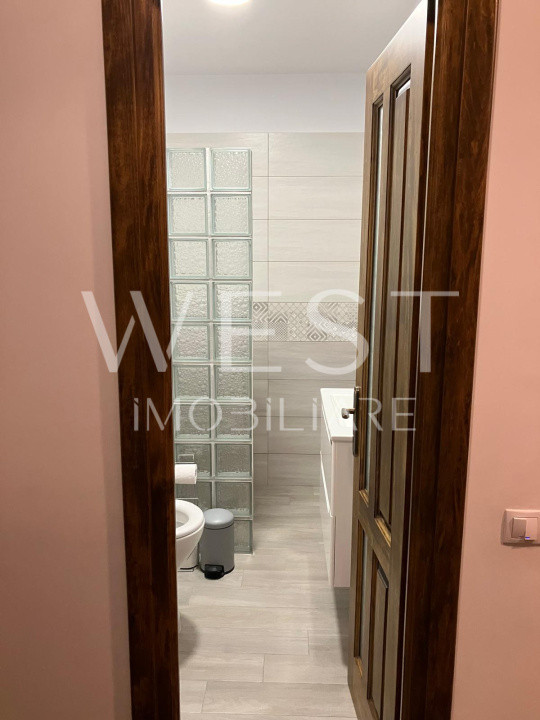 Duplex 3 camere, 90 mp, 2 locuri de parcare in curte, zona Catanelor