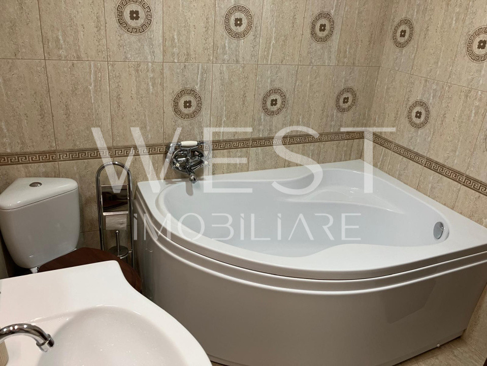 Duplex 3 camere, 90 mp, 2 locuri de parcare in curte, zona Catanelor