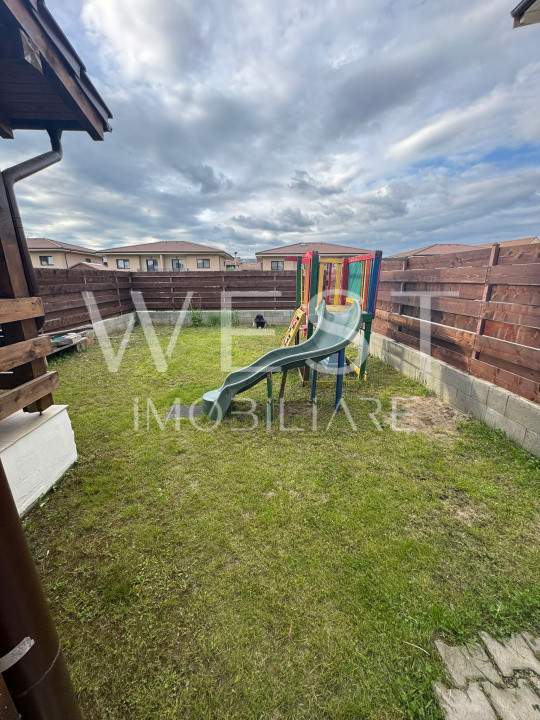 Duplex 3 camere, 90 mp, 2 locuri de parcare in curte, zona Catanelor