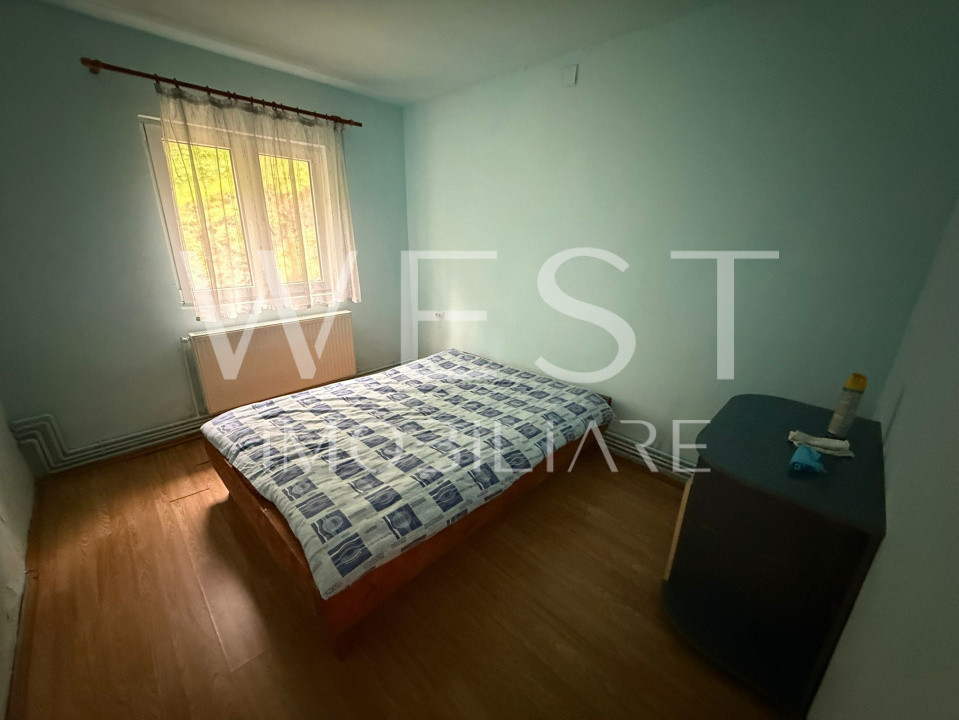 Cabana 5 dormitoare, centrala pe lemne, utilata, Muntele Baisorii