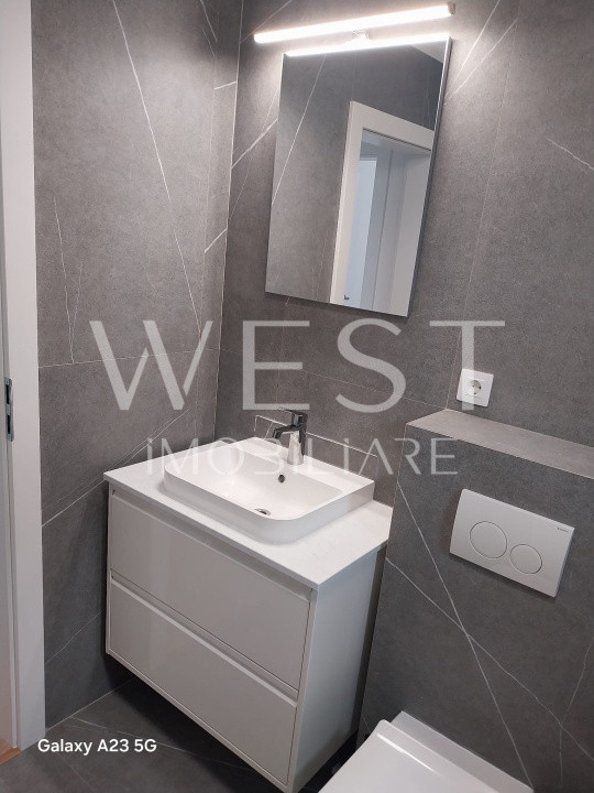 Apartament 3 cam 2 bai! Modern! Prima inchiriere! Parcare! Zona Vivo!