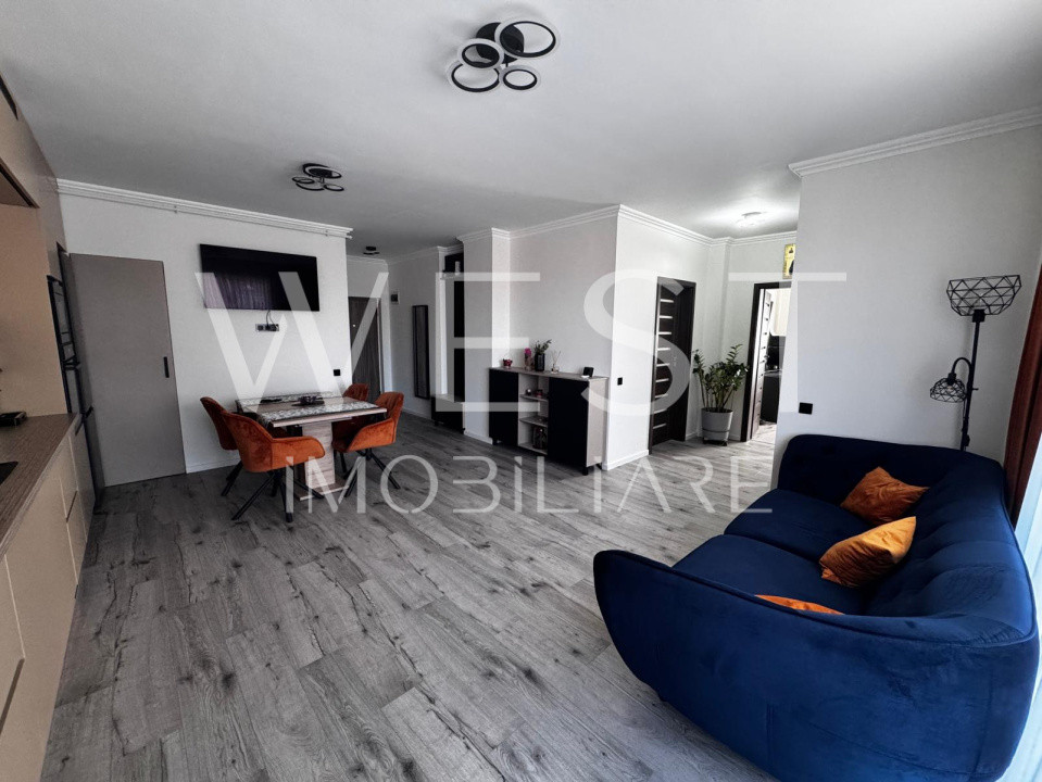 Apartament 3 camere, 72 mp, balcon, garaj,etaj intermediar, zona Tauti