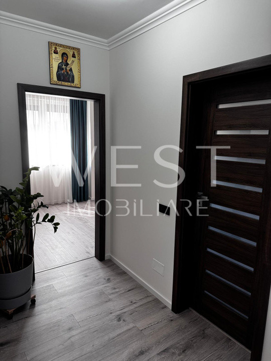Apartament 3 camere, 72 mp, balcon, garaj,etaj intermediar, zona Tauti