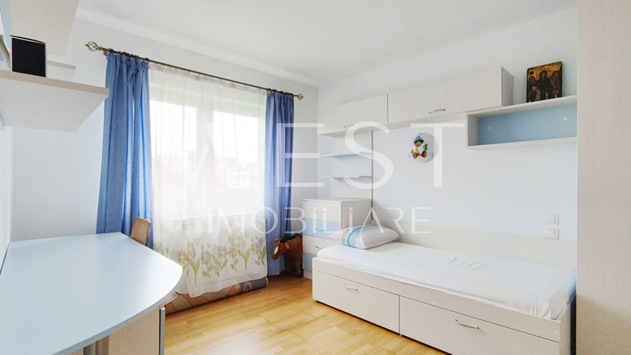 Apartament 3 camere 90mp, Anexa, 2 parcari si curte- Zona Florilor