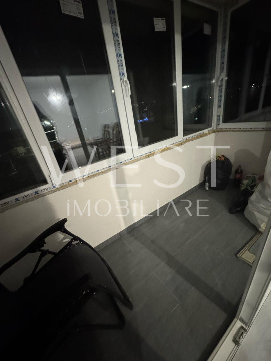 Apartament 3 camere, 61 mp, renovat complet, zona Stadionului