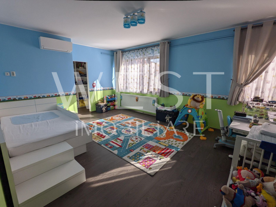 Casa unifamilială, 5 camere, 242 mp si teren de 700 mp, zona Somesului