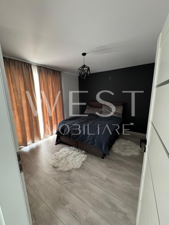 Apartament 3 camere, 74 mp, terasa de 110 mp, garaj , zona Eroilor