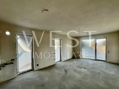 Apartament 3 camere! ANSAMBLU DE TOP! Terasa panoramica! Str. Eroilor!