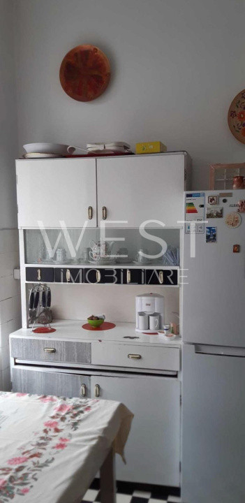 Apartament 3 camere, 73 mp, etaj 1, zona Bulevardul 21 Decembrie 