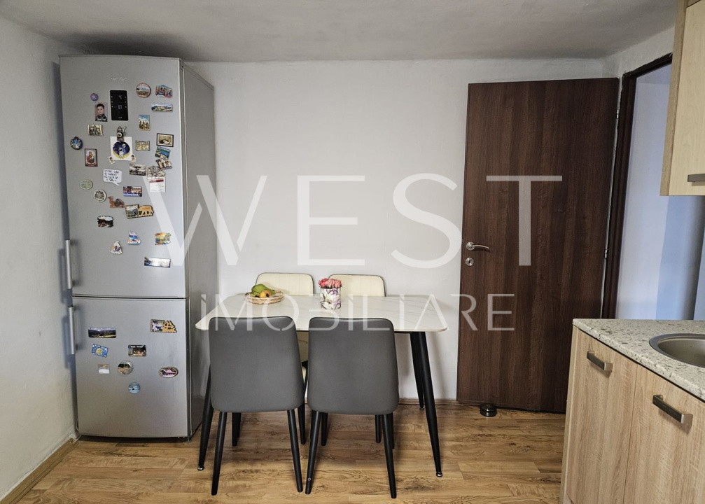 Apartament 2 camere/2 nivele la casa-curte comuna-Parcare/Zona Decebal