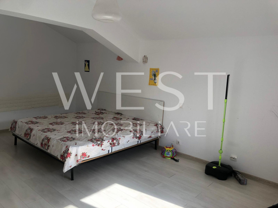 Casa individuală, 5 camere, garaj, 445 mp teren, zona Vivo
