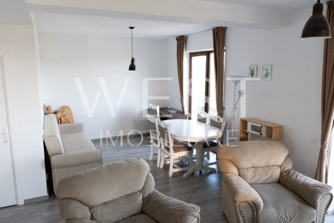 Casa individuală, 5 camere, garaj, 445 mp teren, zona Vivo