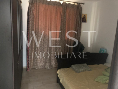 Casa individuală, 5 camere, garaj, 445 mp teren, zona Vivo