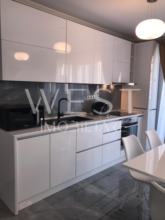 Apartament tip penthouse 3 camere, 85mp|Terasa 25mp| Zona Platinia