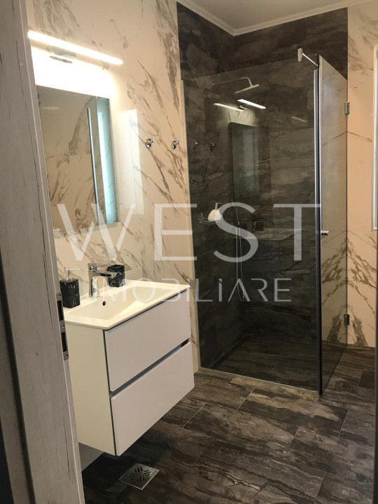 Apartament tip penthouse 3 camere, 85mp|Terasa 25mp| Zona Platinia