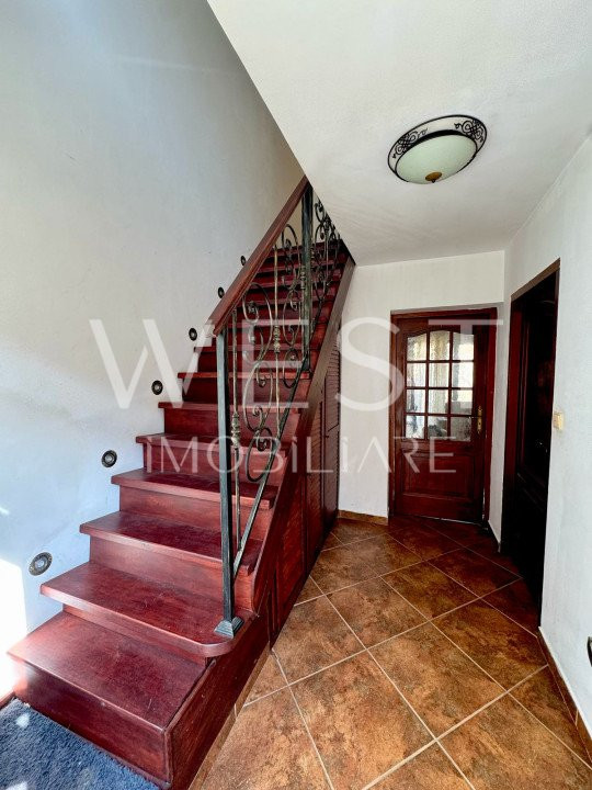Casa tip duplex, La cheie, 7 camere/200 mp! Teren/644mp, Str Tautiului