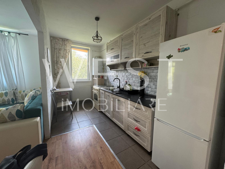 Apartament 2 camere, 57 mp, balcon, parcare, mobilat, utilat, Eroilor