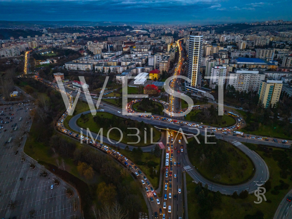 Spațiu comercial 800mp utili | 15 parcări | Str.Avram Iancu - Florești