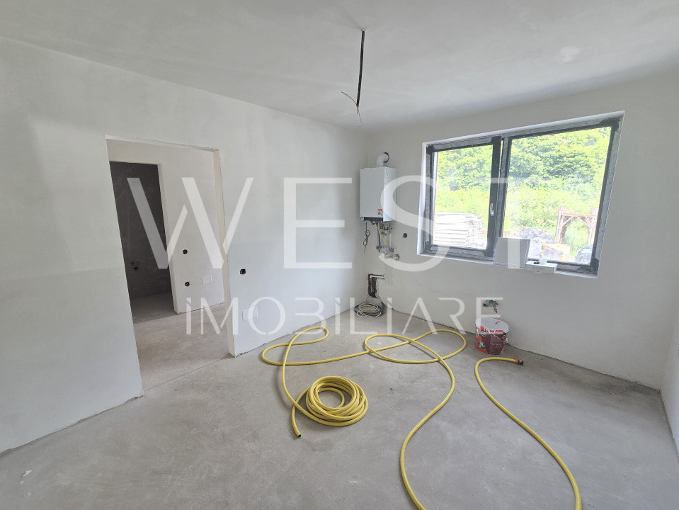 Duplex 4 camere 240mp curte! Varianta Vivo Mall! Str Tautiului! Cu CF!