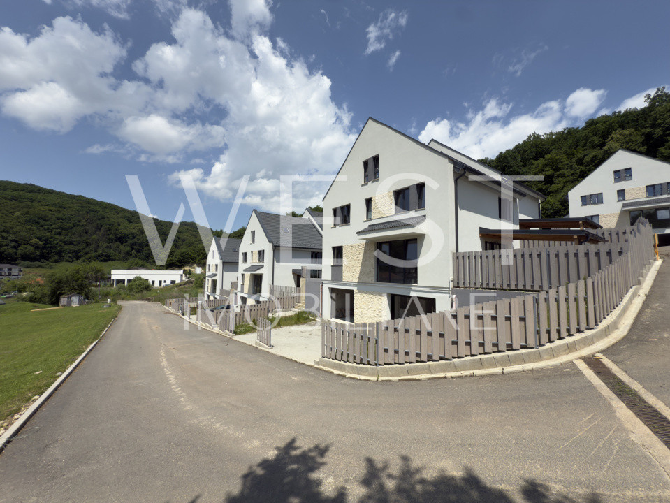 Casa cu CF 250mp utili | 5 camere | 2 garaje | 2 parcări | 270mp curte