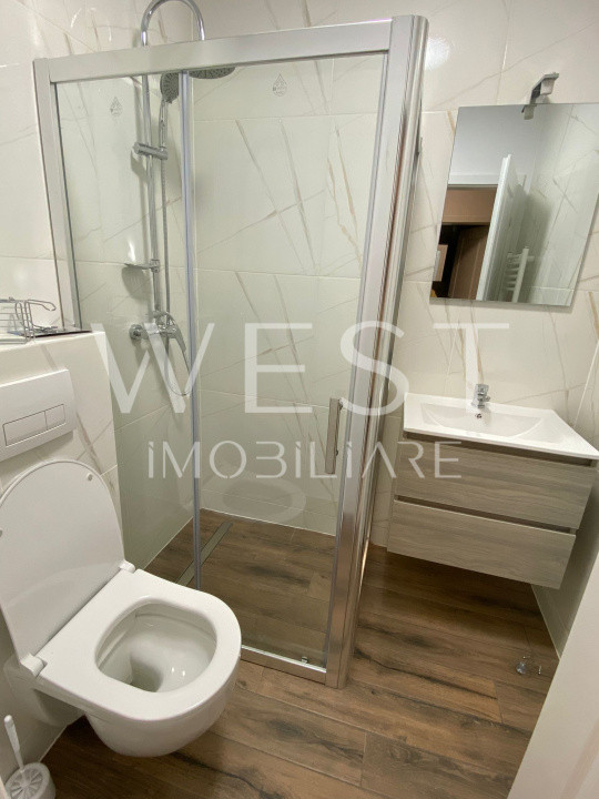 Apartament de închiriat 3 camere mobilat utilat balcon garaj 