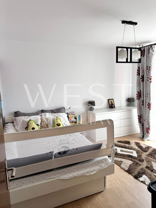 Apartament 3 camere, 66 mp, mobilat, utilat,  balcon, zona Eroilor