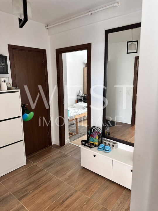 Apartament 3 camere, 66 mp, mobilat, utilat,  balcon, zona Eroilor