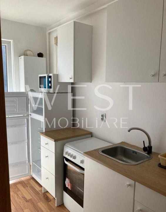 Apartament 1 camera 30mp/10mp terasa/ Mobilat/Utilat/ Zona Eroilor