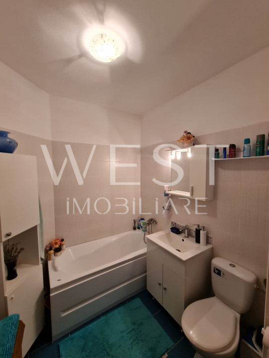 Apartament 3 camere 65 mp mobilat  balcon parcare zona Stejarului