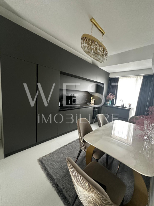 Apartament 3 camere| 82 mp| 4 balcoane | parcare | superfinisat | VIVO