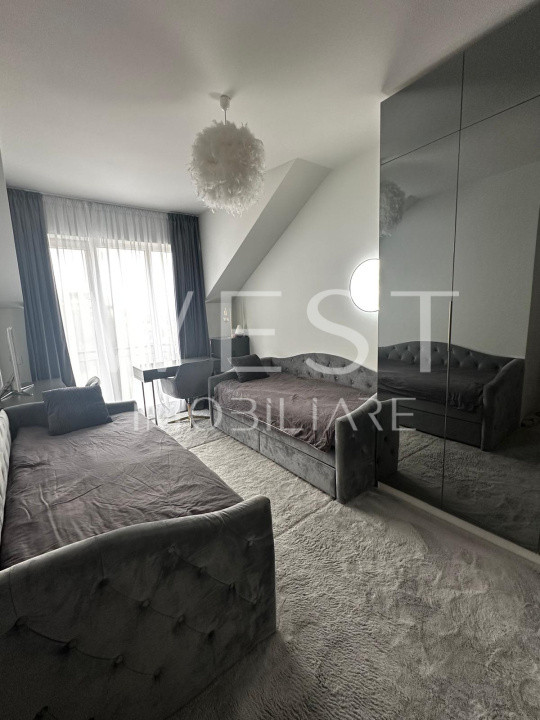 Apartament 3 camere| 82 mp| 4 balcoane | parcare | superfinisat | VIVO