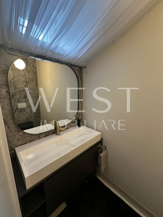 Apartament 3 camere| 82 mp| 4 balcoane | parcare | superfinisat | VIVO
