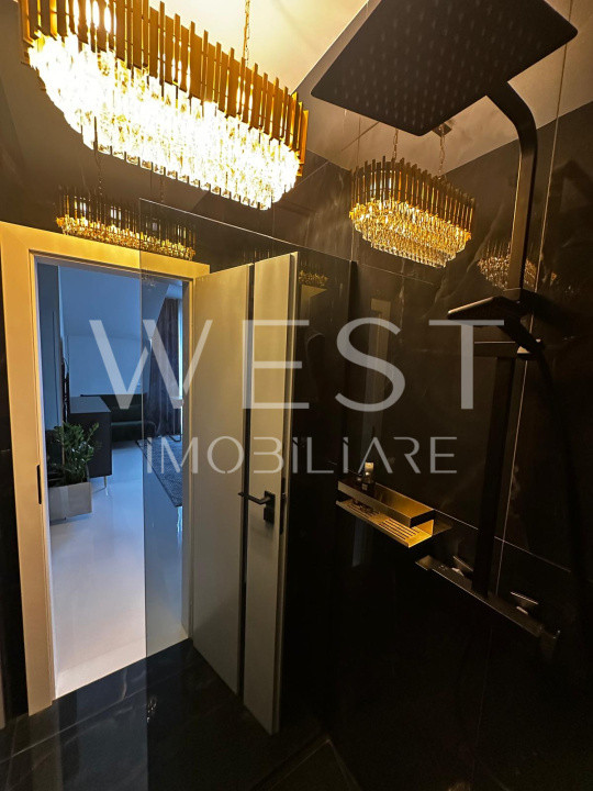 Apartament 3 camere| 82 mp| 4 balcoane | parcare | superfinisat | VIVO
