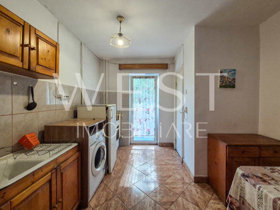 Apartament decomandat 2 camere - strada Izlazului/ zona Big