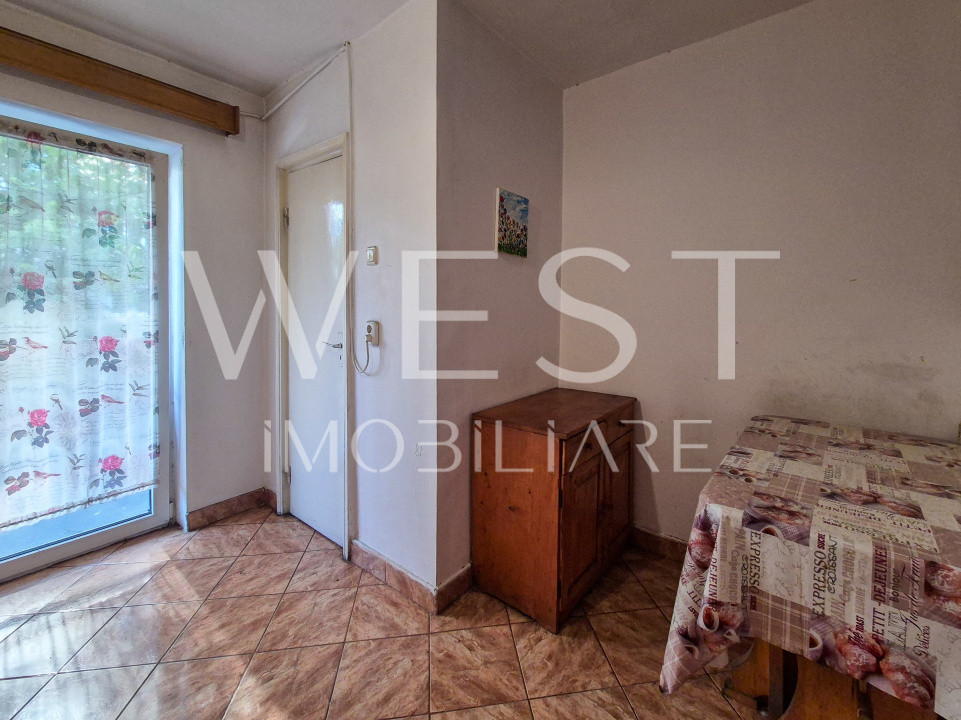 Apartament decomandat 2 camere - strada Izlazului/ zona Big