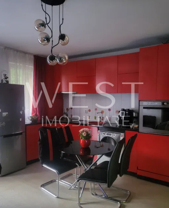 Apartament 3 camere - La cheie- Gradina 120mp -Parcare inclusa-Eroilor