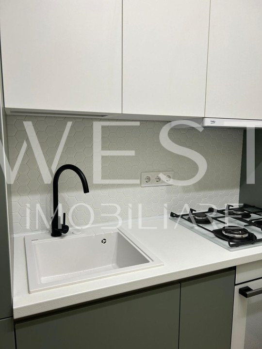 Apartament decomandat 3 camere/NOU-la cheie/Parcare/Grigorescu