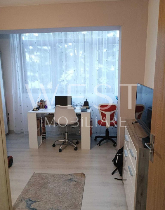 Apartament 2 camere, decomandat -La cheie - Zona Primaverii