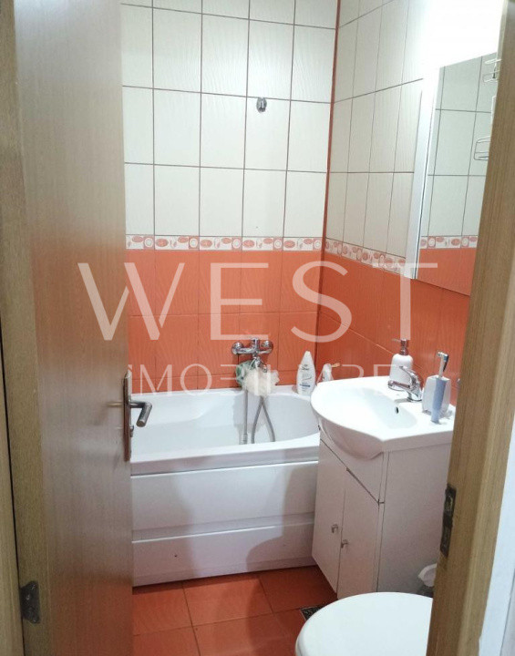 Apartament 2 camere, decomandat -La cheie - Zona Primaverii