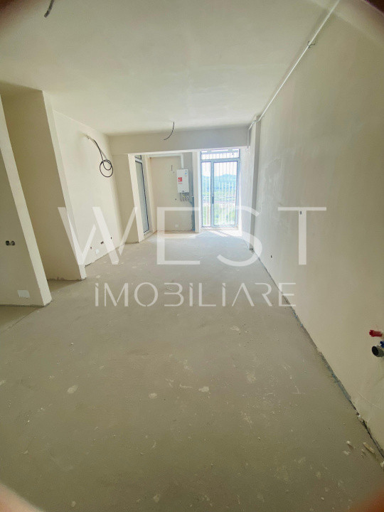 Apartament 3 camere | 77 mp | Balcon | Semifinisat | Zona VIVO